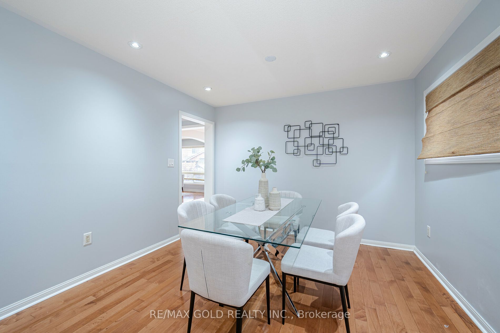 6 Mistybrook Crescent