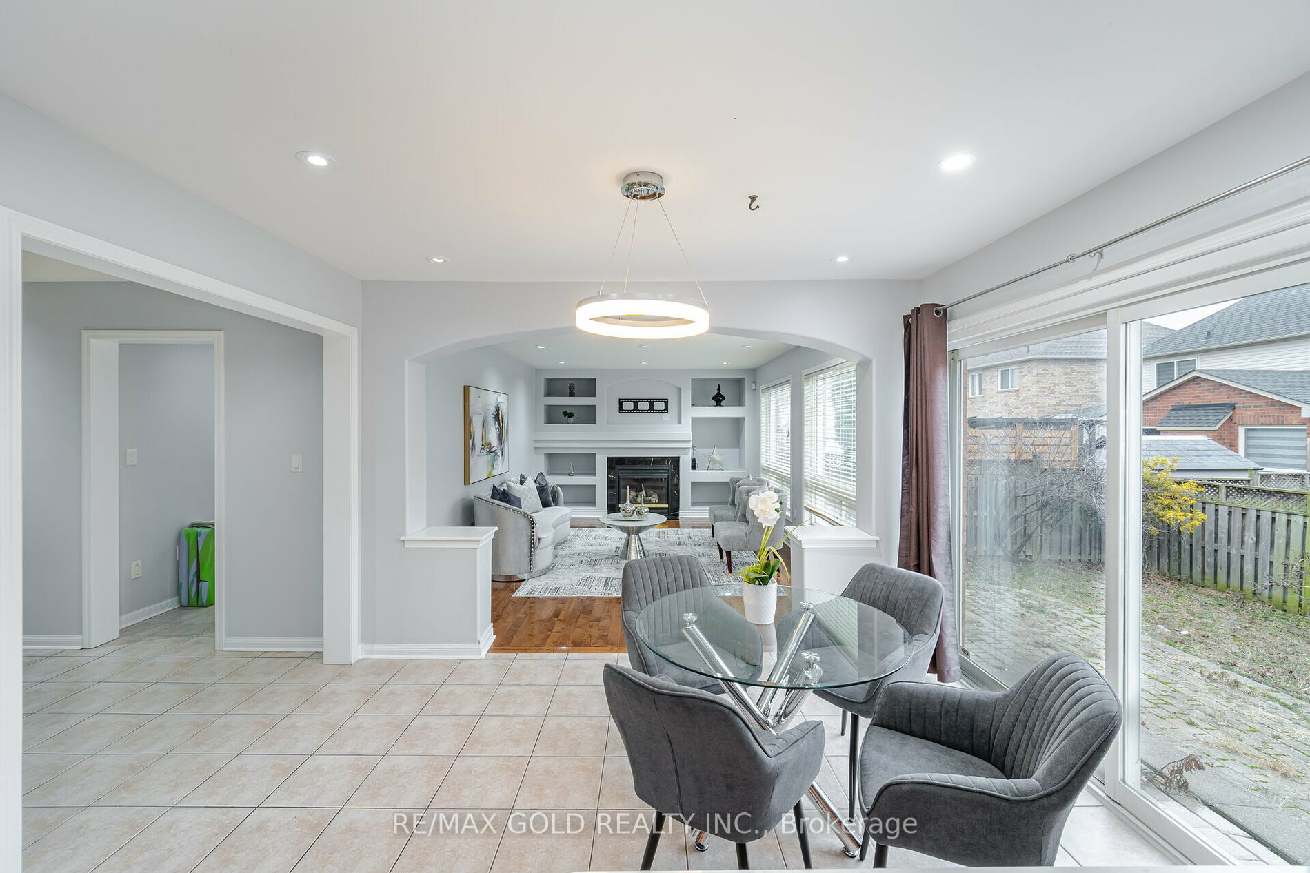 6 Mistybrook Crescent
