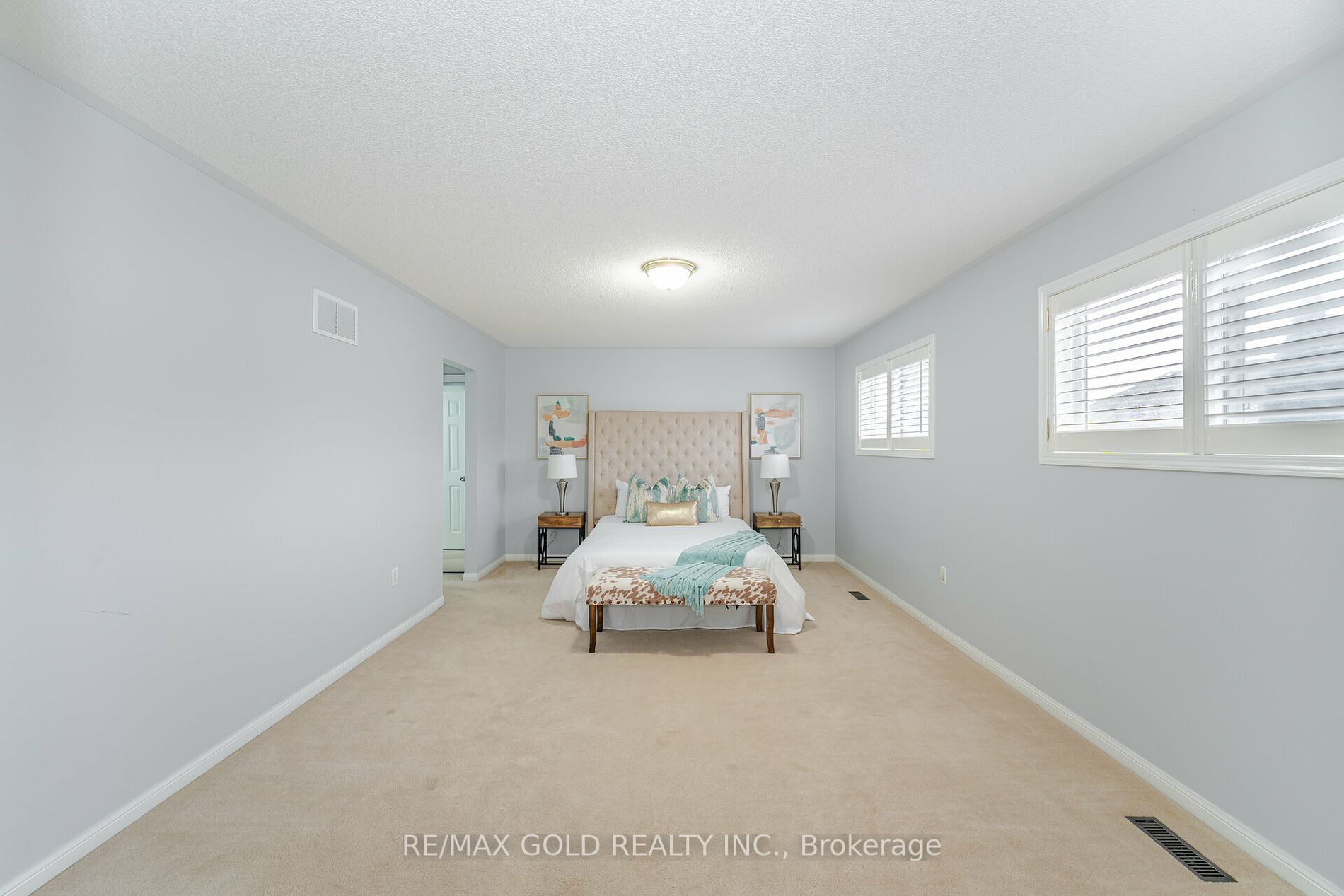 6 Mistybrook Crescent