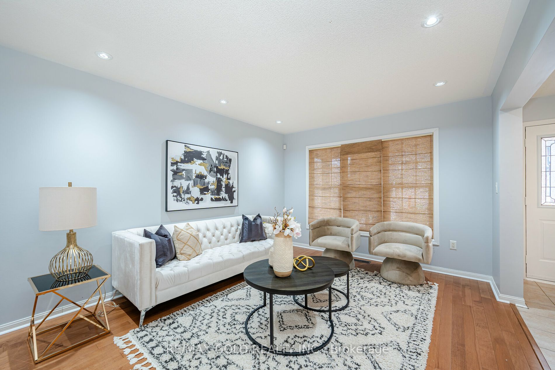 6 Mistybrook Crescent