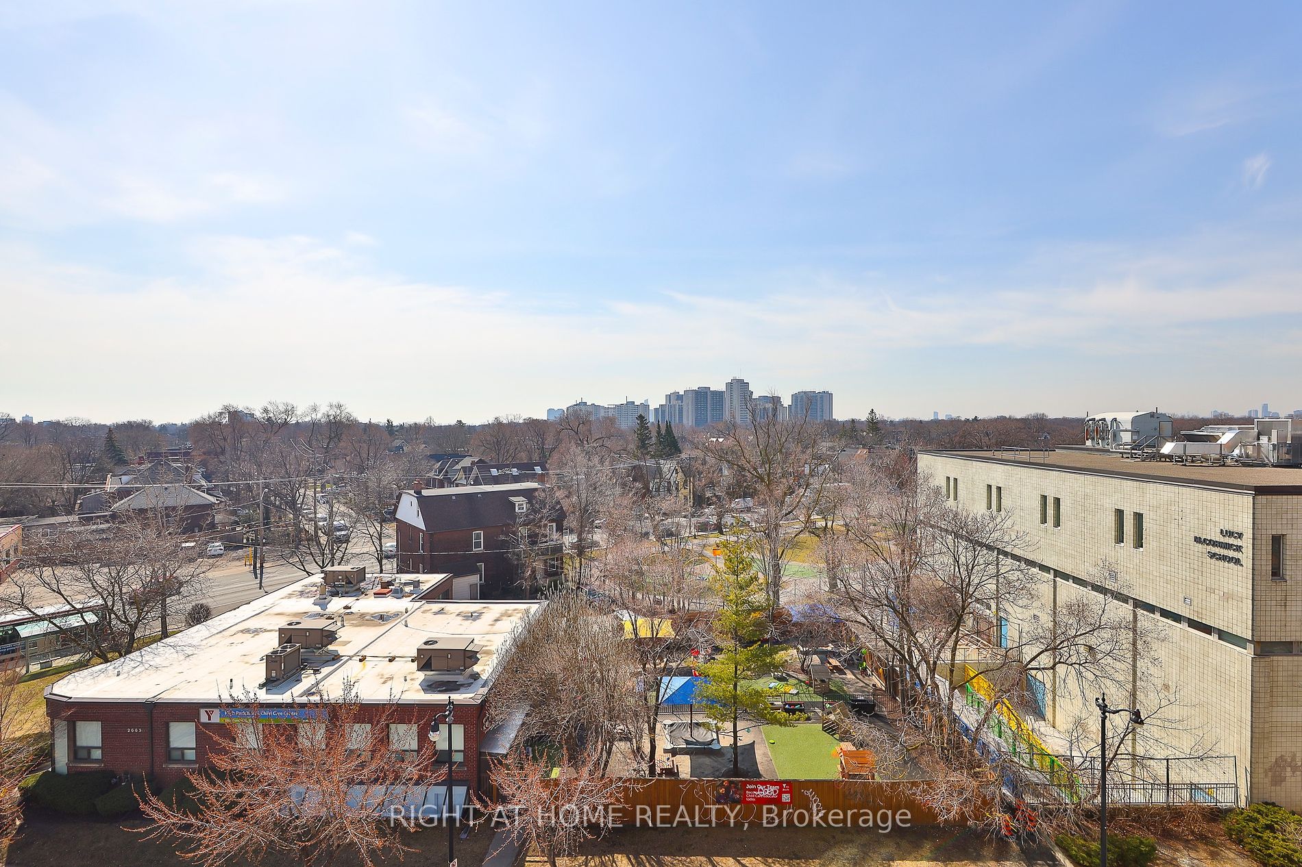 2720 Dundas Street W #524