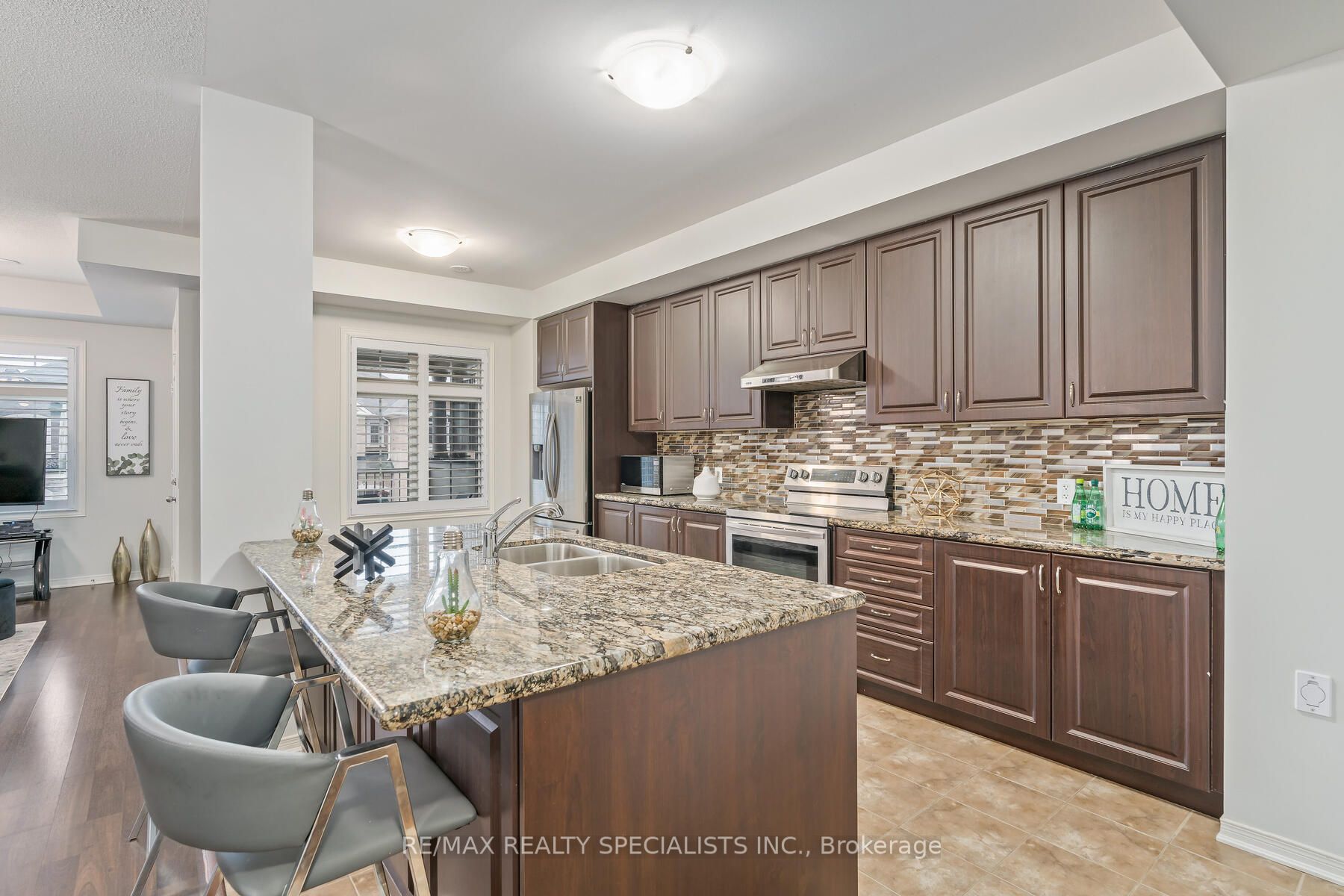 78 Deer Ridge Tr