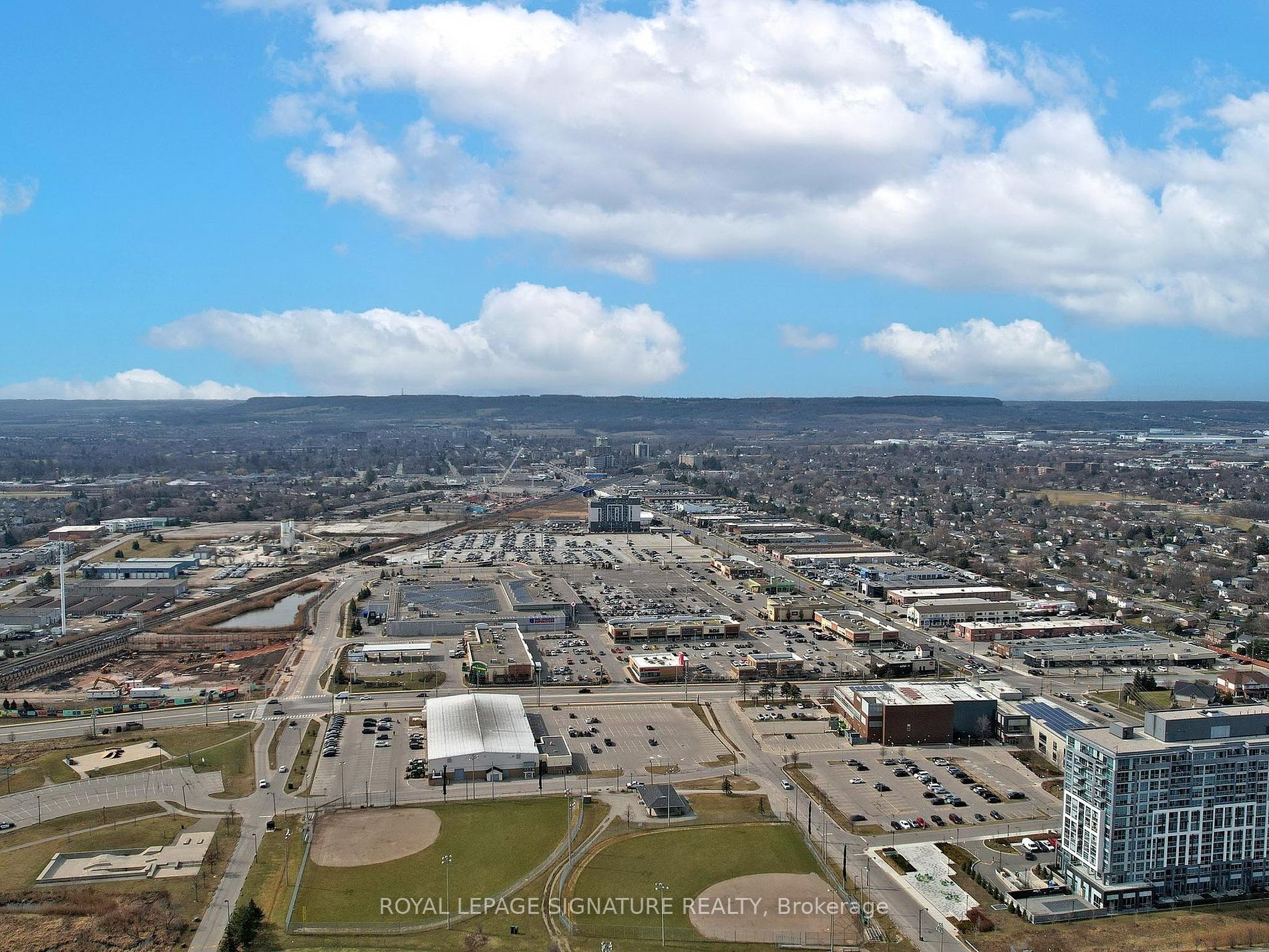 716 Main Street E, #505