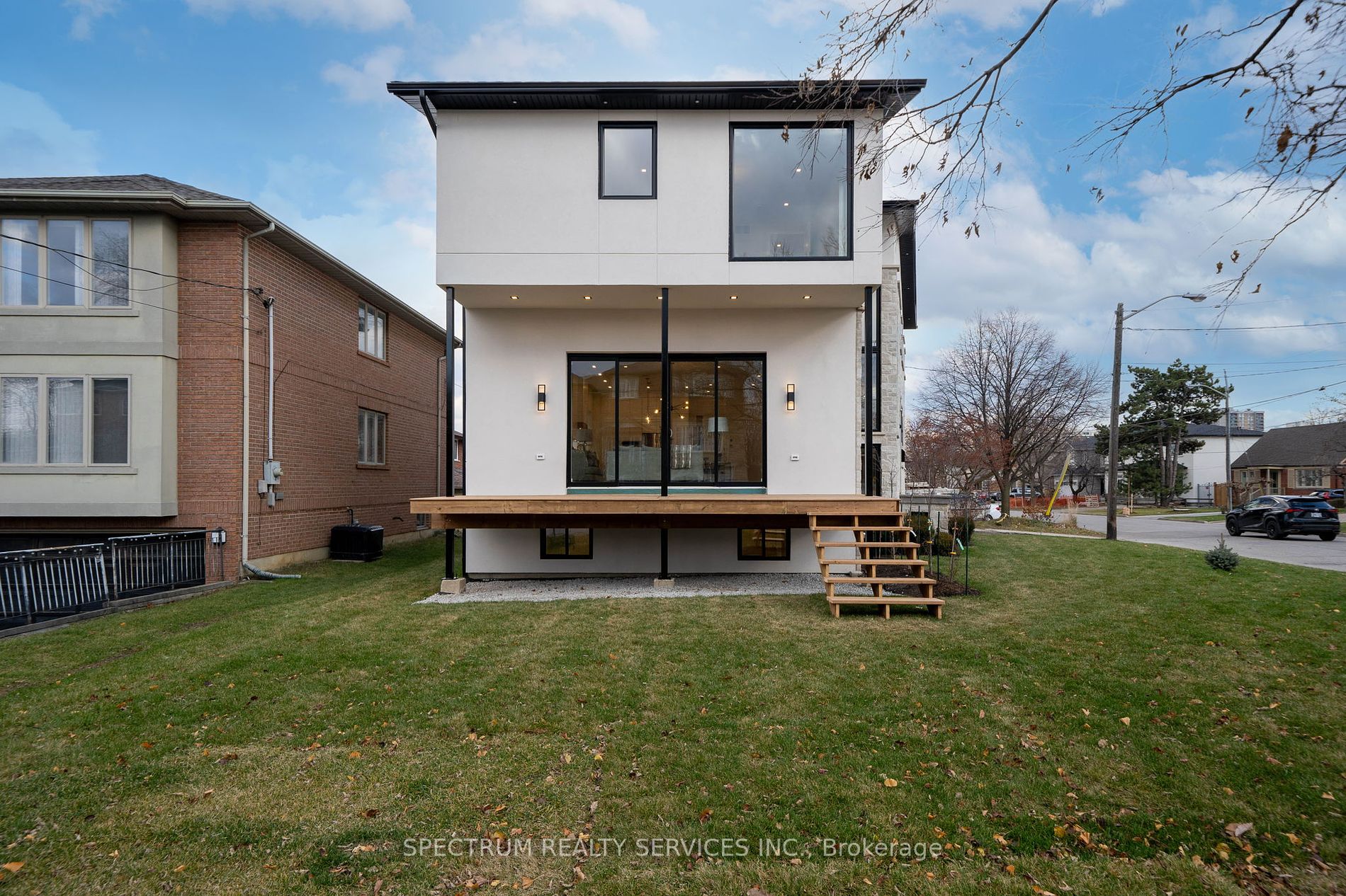 102 Stayner Ave