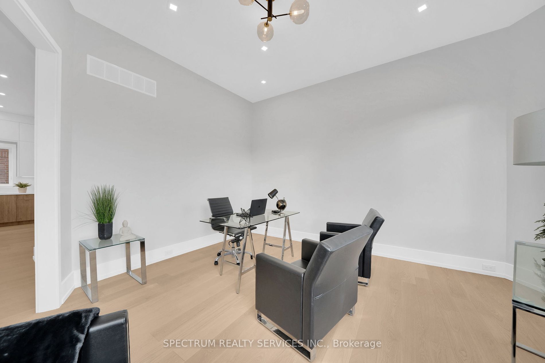 102 Stayner Ave