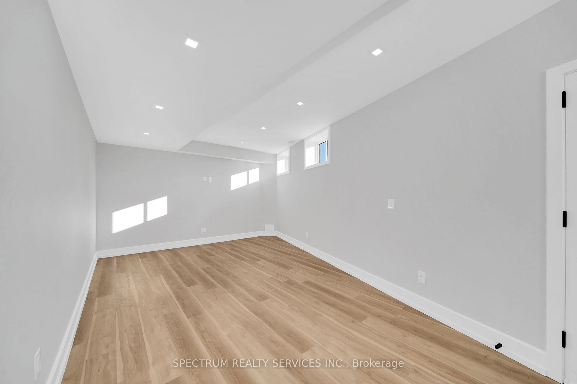 102 Stayner Ave