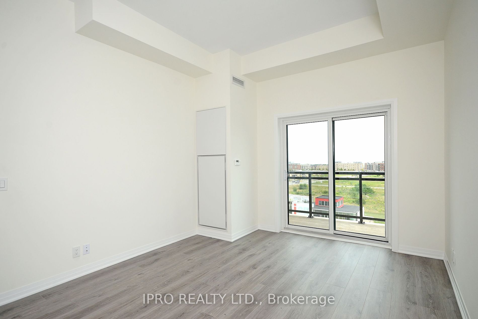 128 Grovewood Common, #614