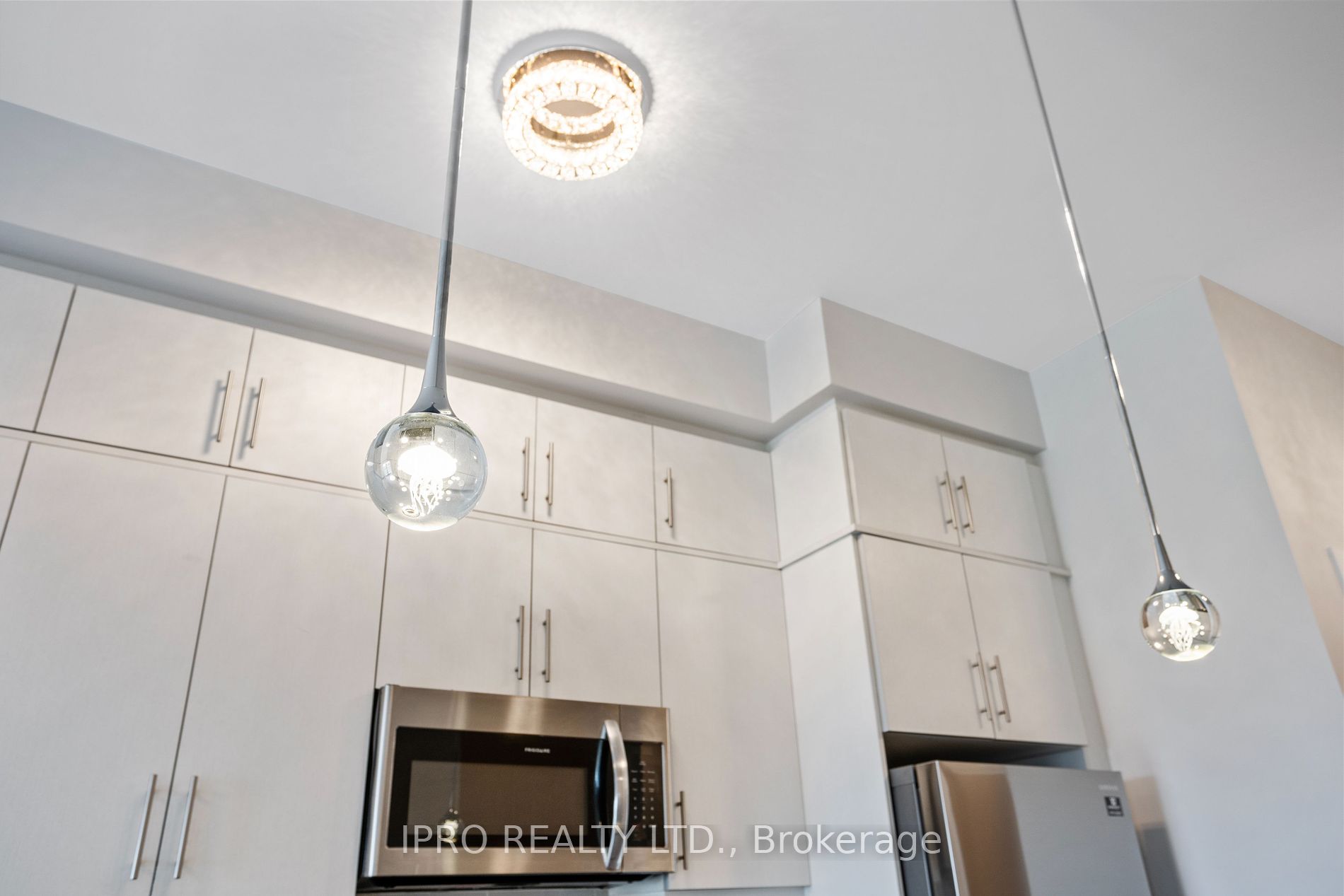 128 Grovewood Common, #614