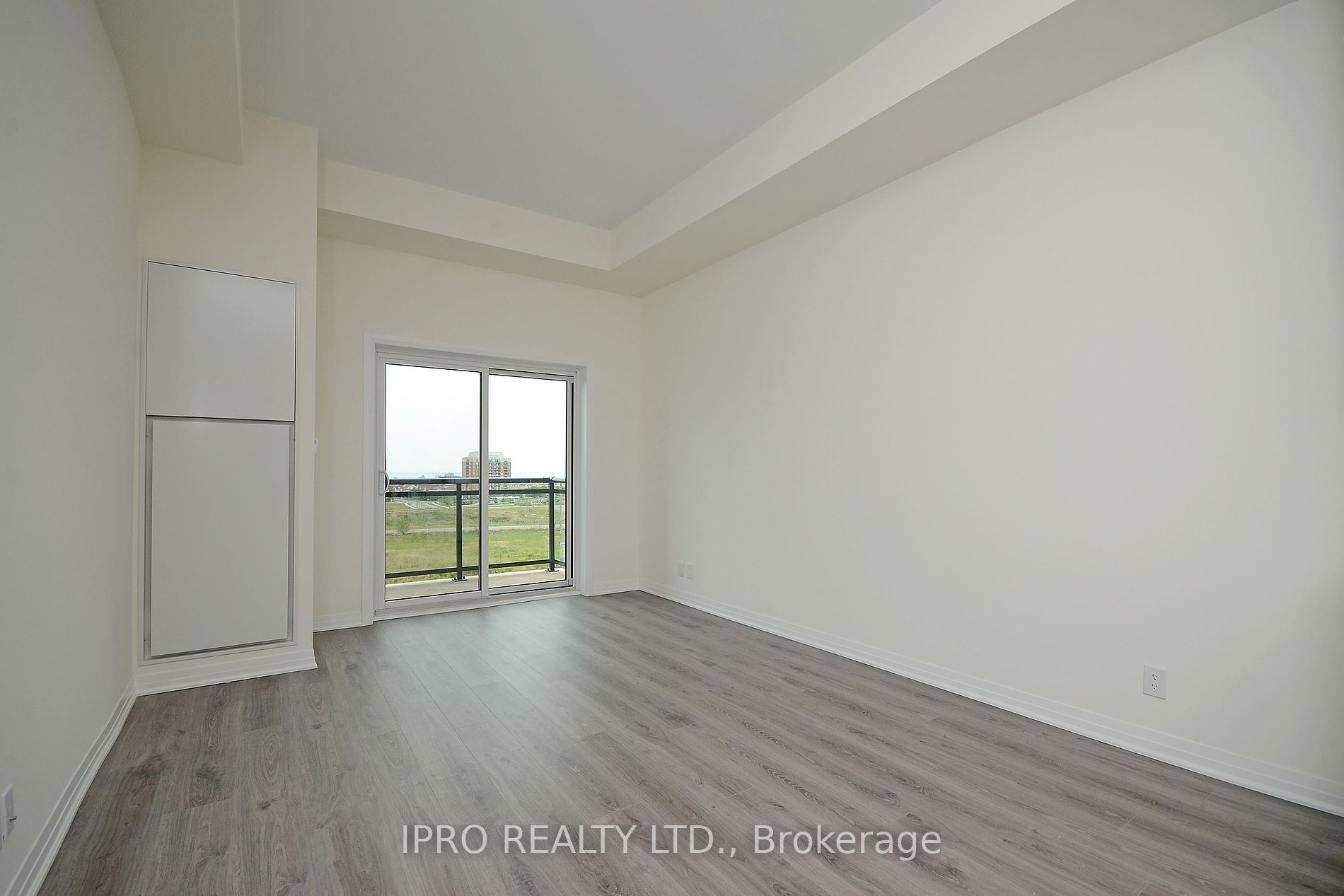 128 Grovewood Common, #614