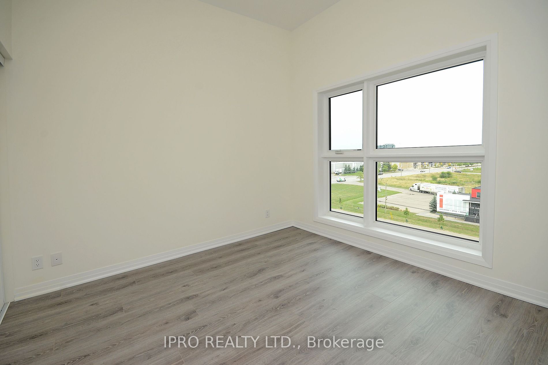 128 Grovewood Common, #614