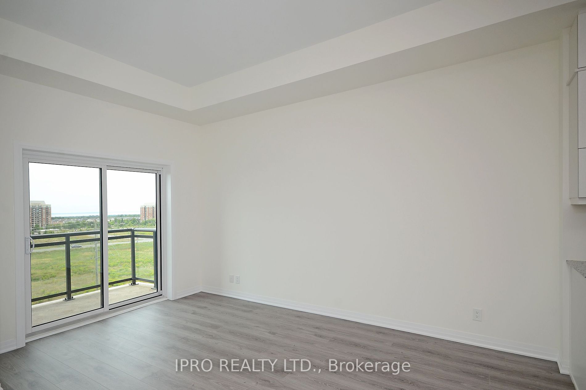 128 Grovewood Common, #614