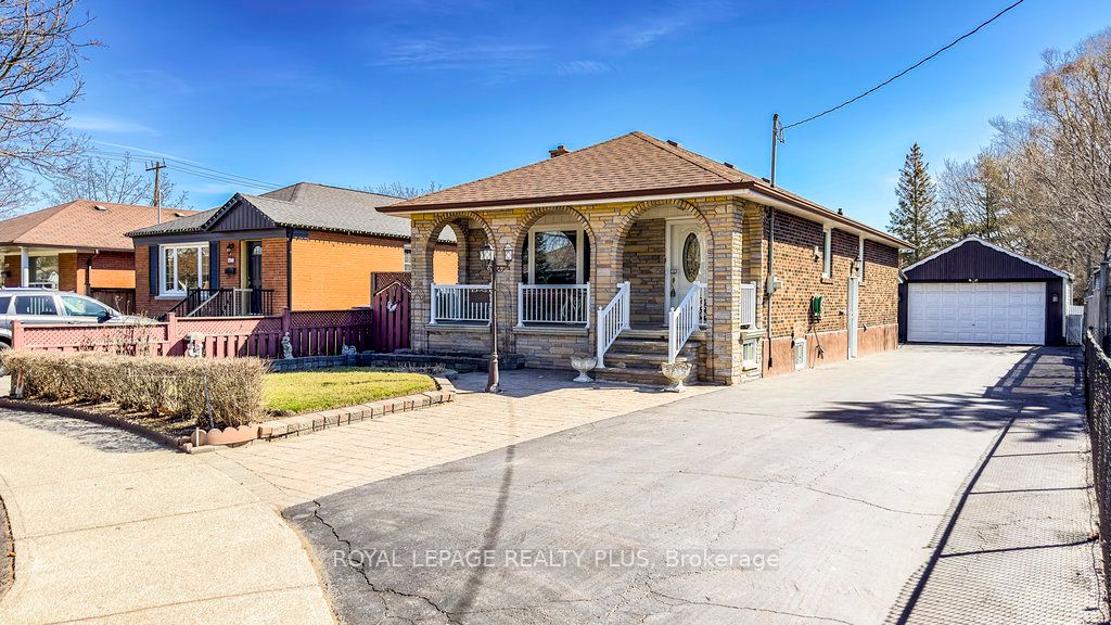 429 Lanor Ave