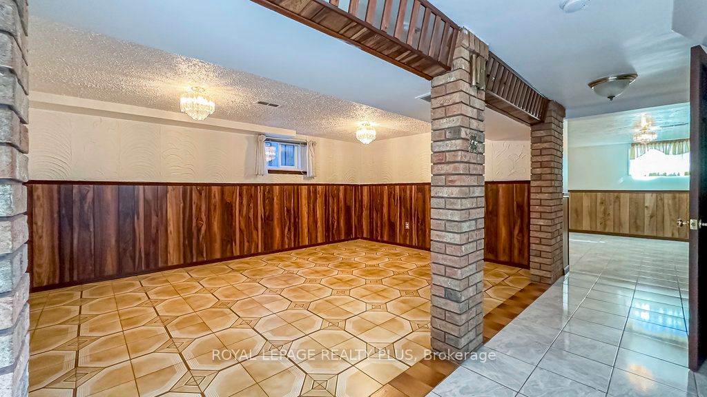429 Lanor Ave