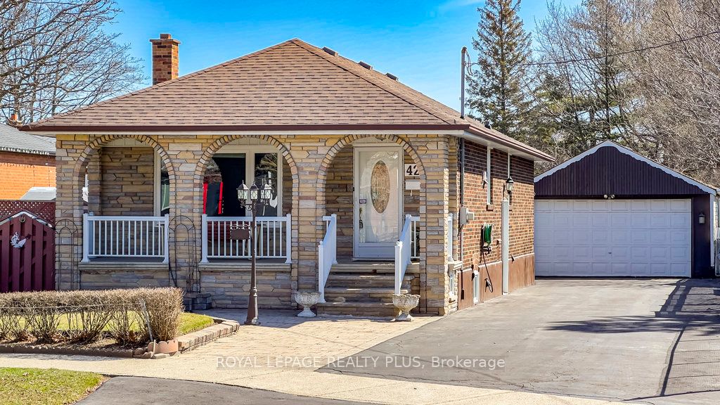 429 Lanor Ave