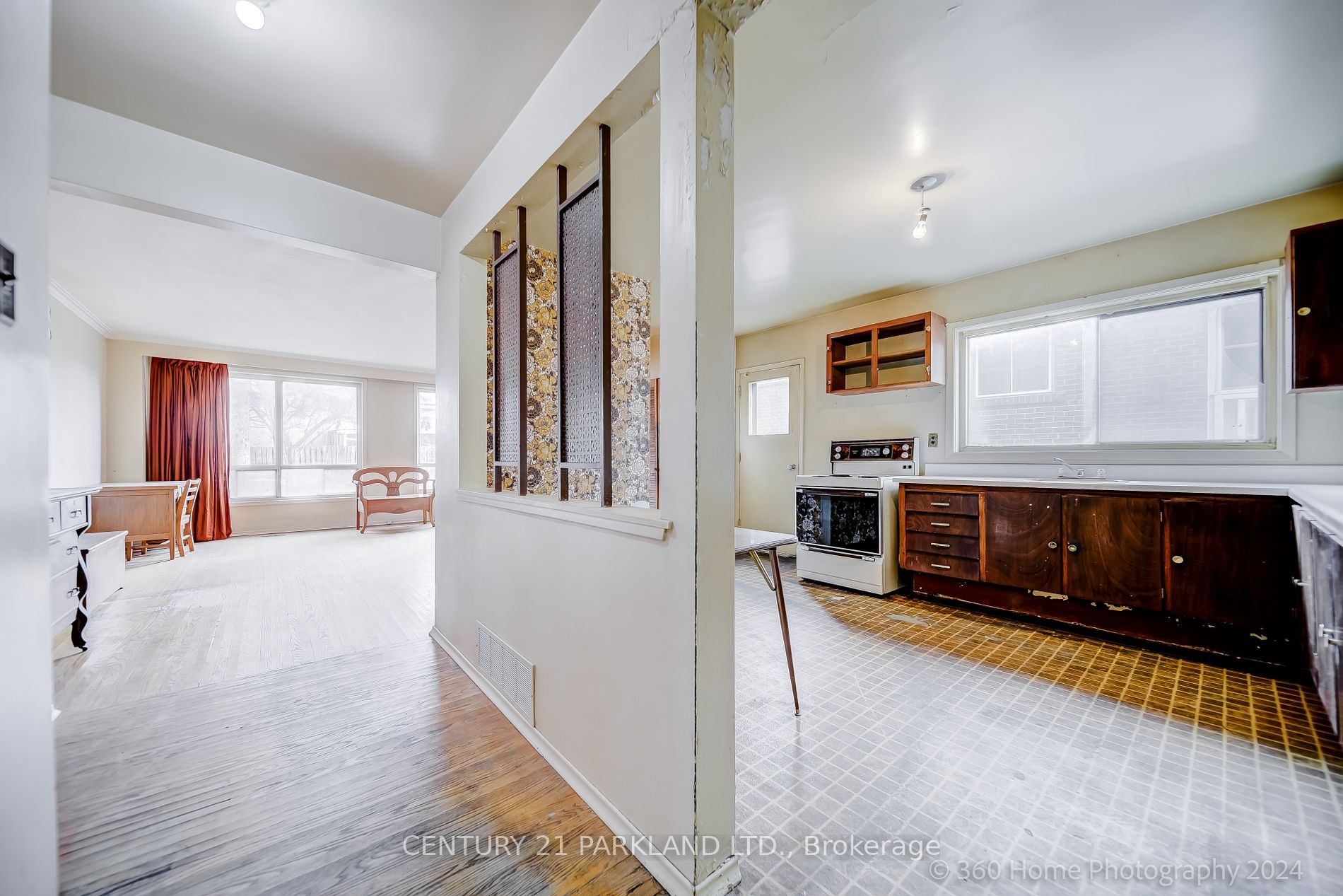 55 Pearldale Avenue