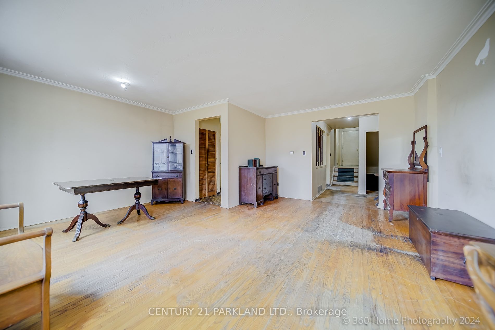 55 Pearldale Avenue