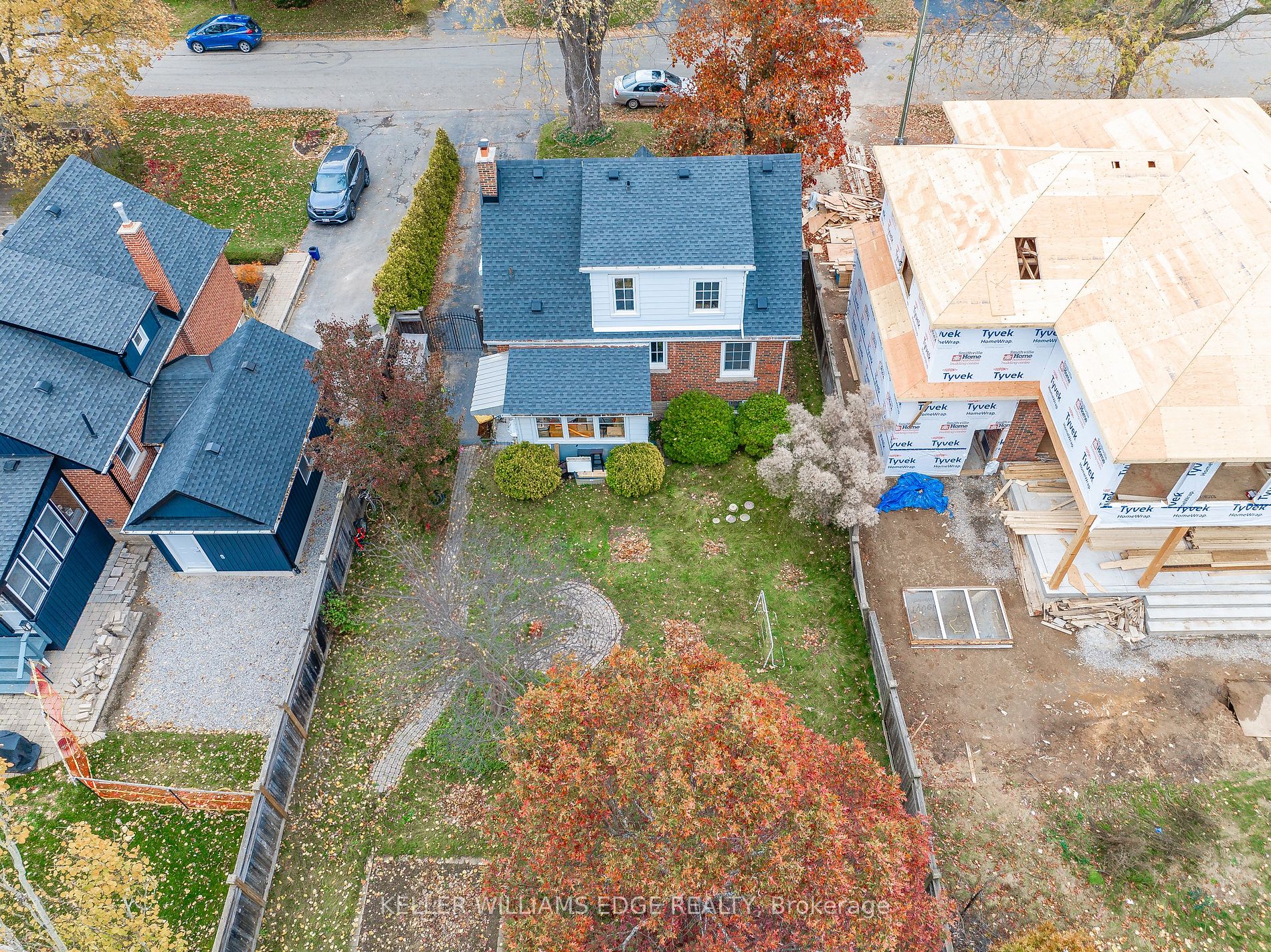 978 North Shore Boulevard W