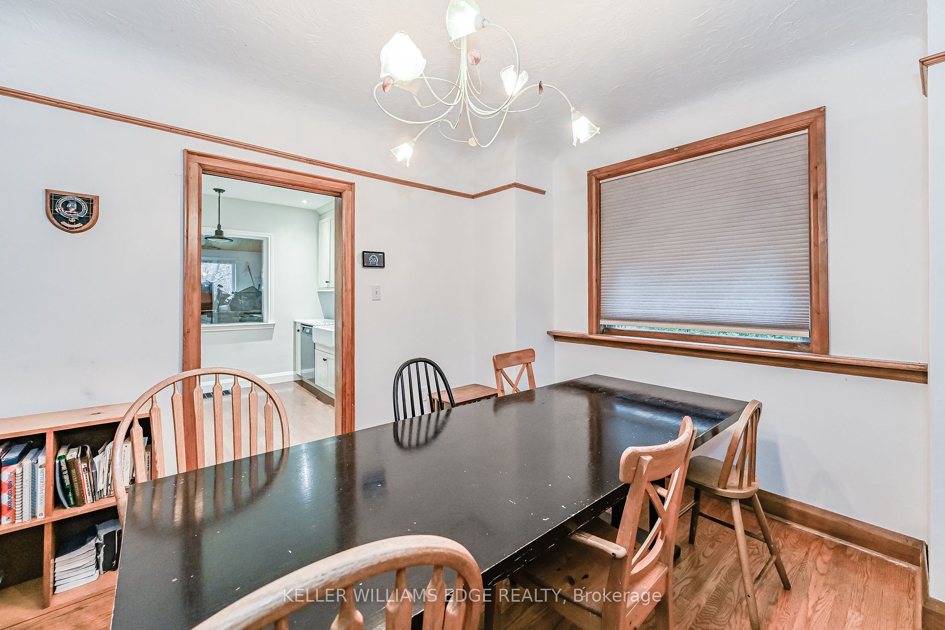 978 North Shore Boulevard W