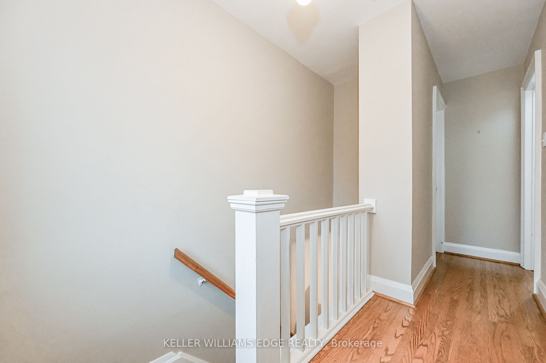 978 North Shore Boulevard W