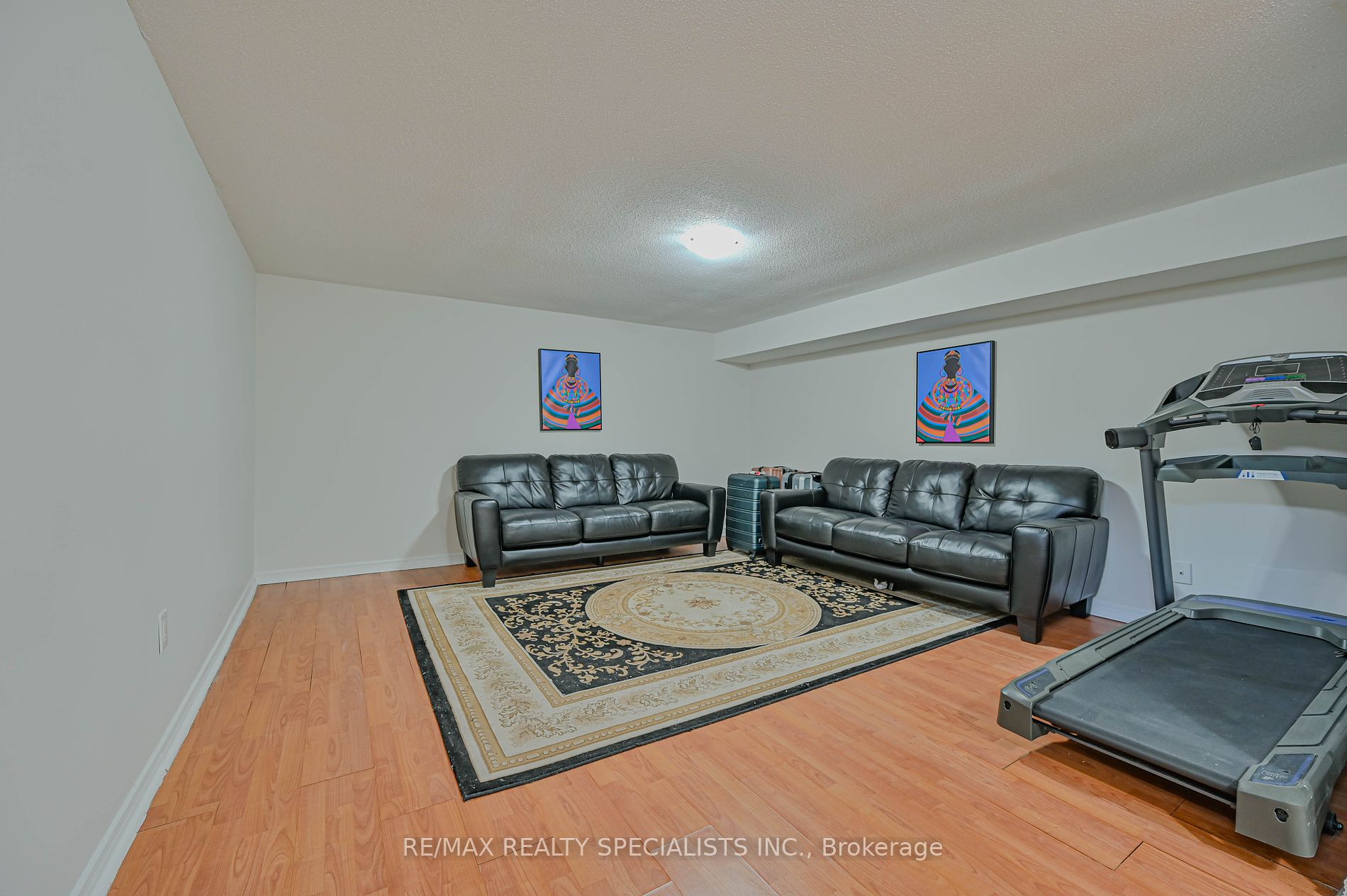 1172 Kos Boulevard