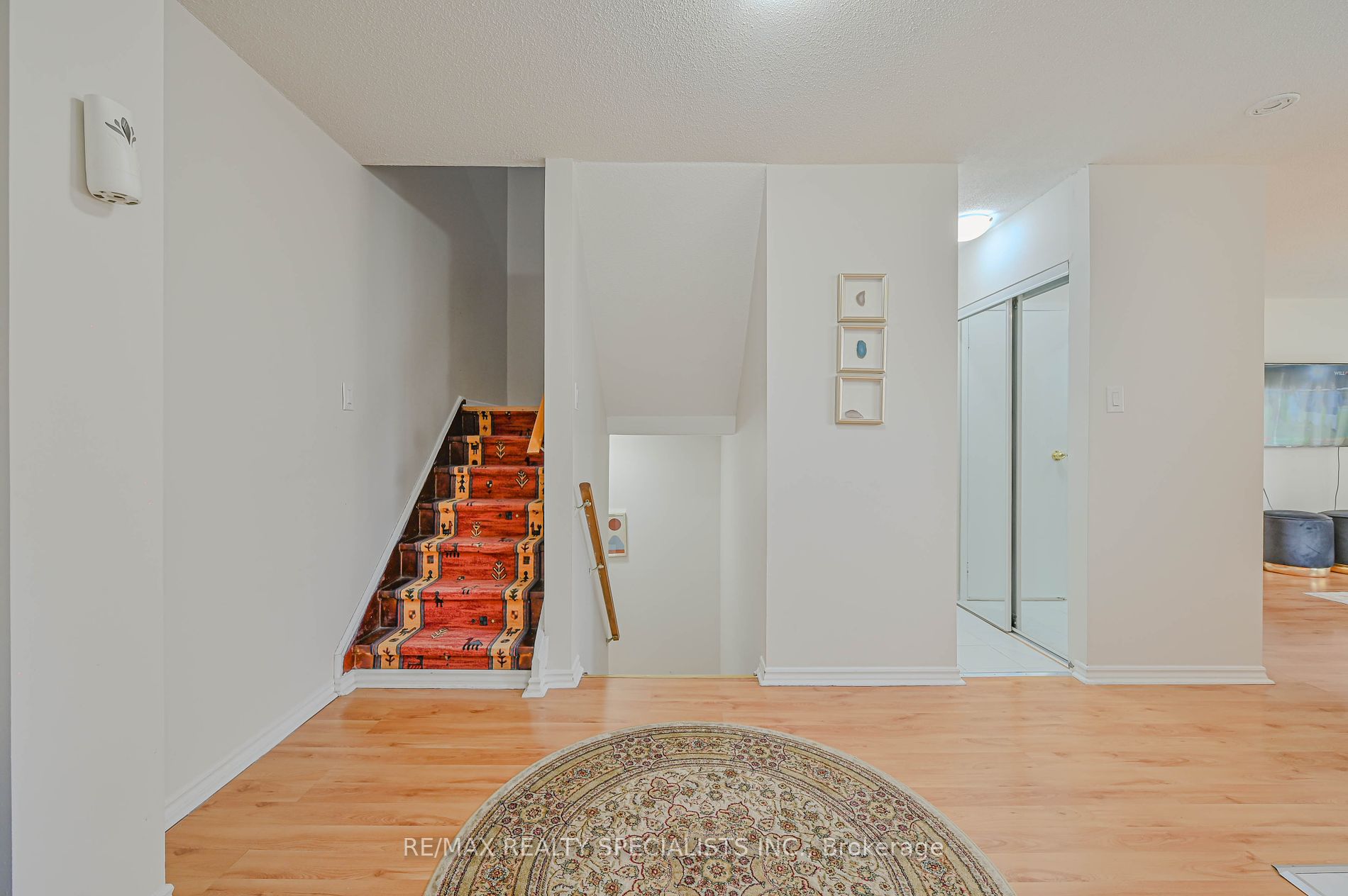 1172 Kos Boulevard