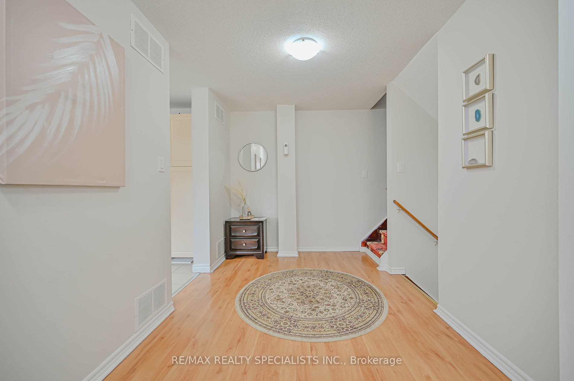 1172 Kos Boulevard