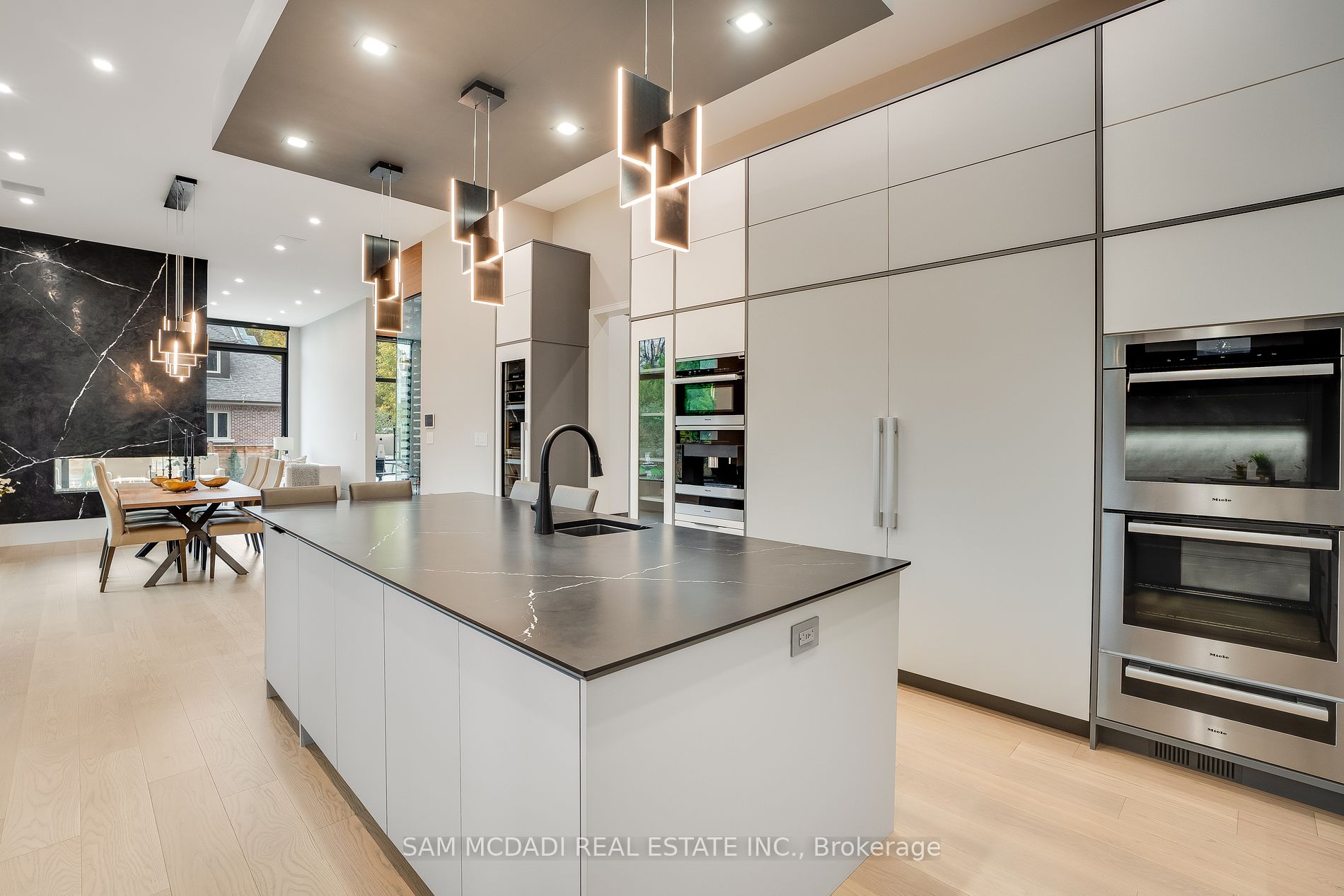 112 Elton Park Road