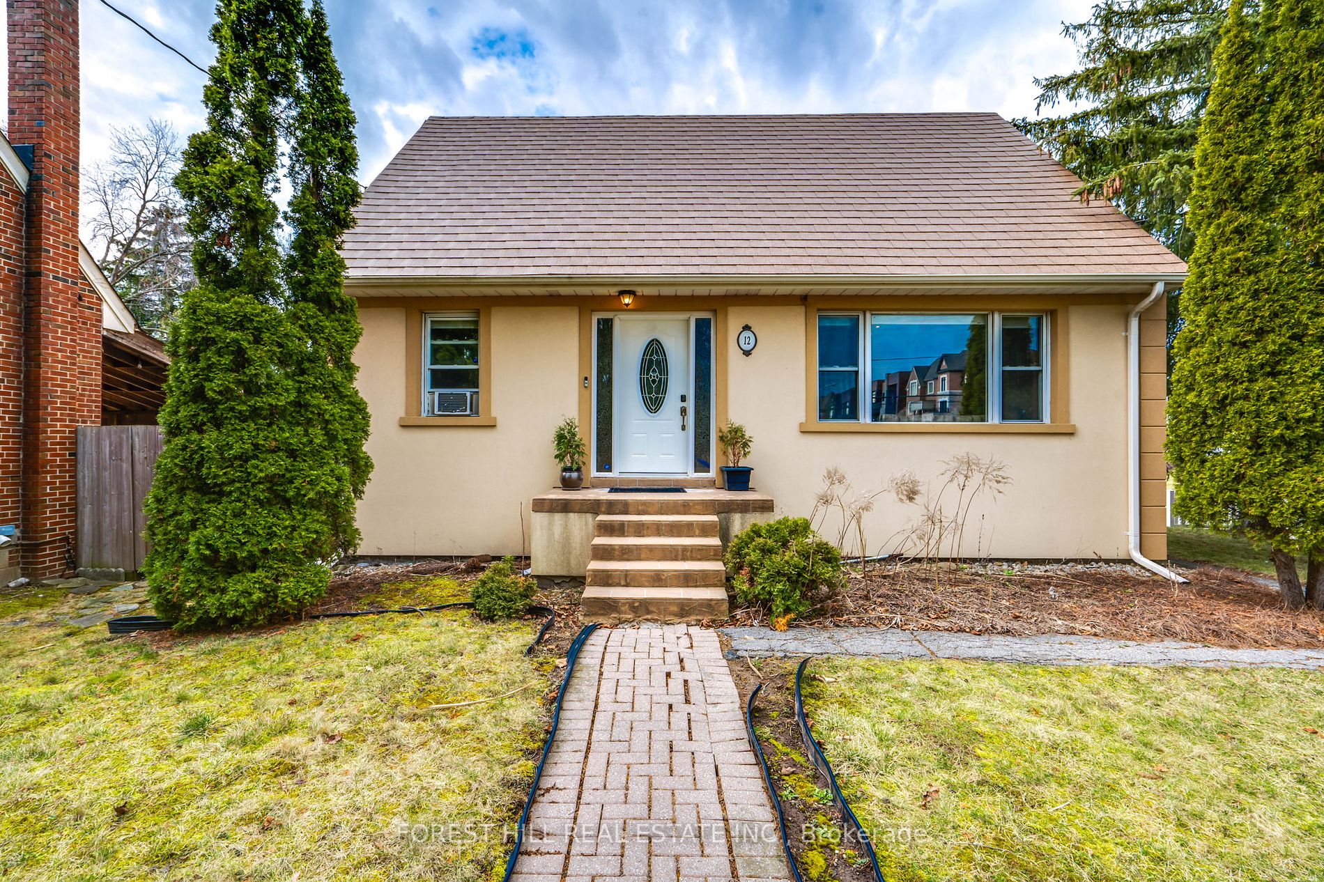 12 Glen Agar Drive