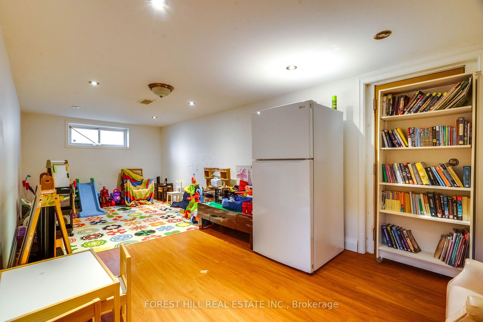 12 Glen Agar Drive
