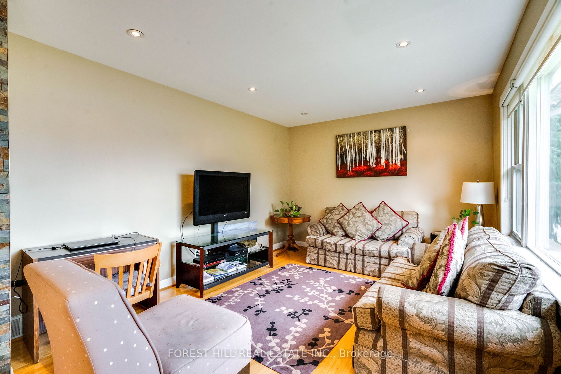 12 Glen Agar Drive