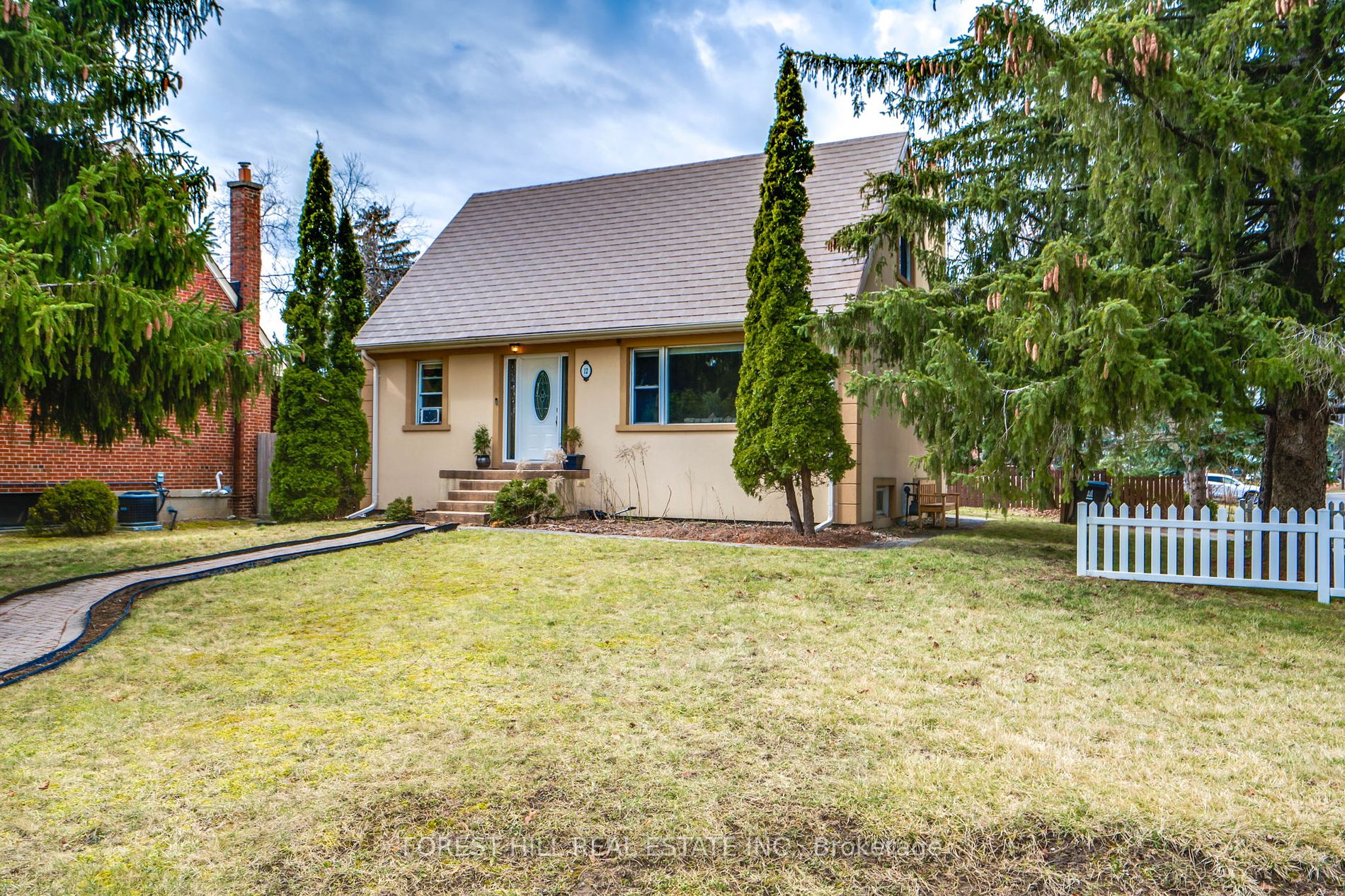 12 Glen Agar Drive