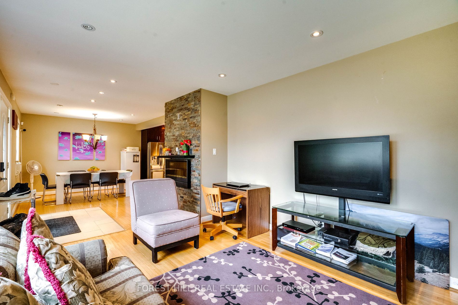 12 Glen Agar Drive