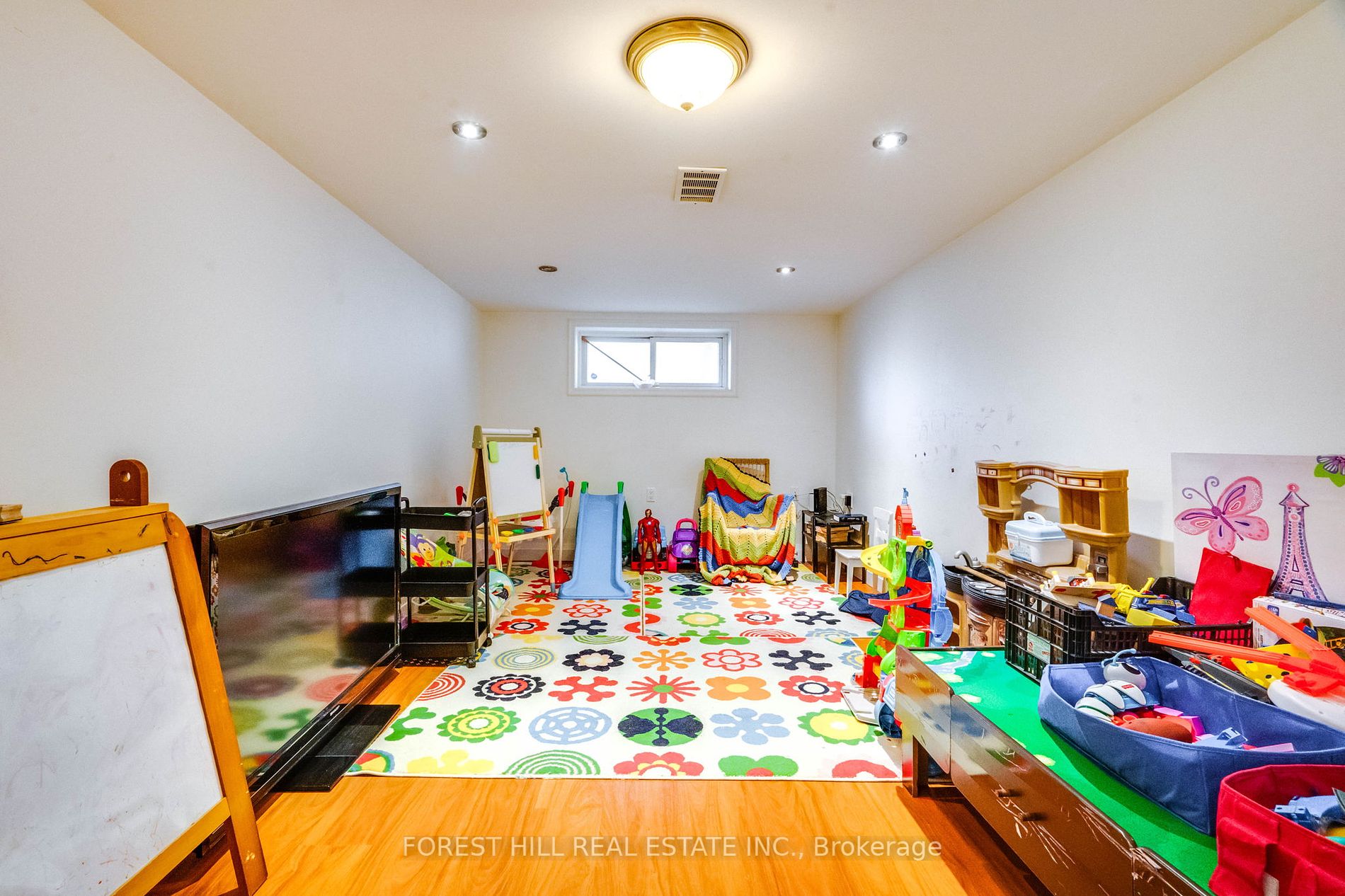 12 Glen Agar Drive