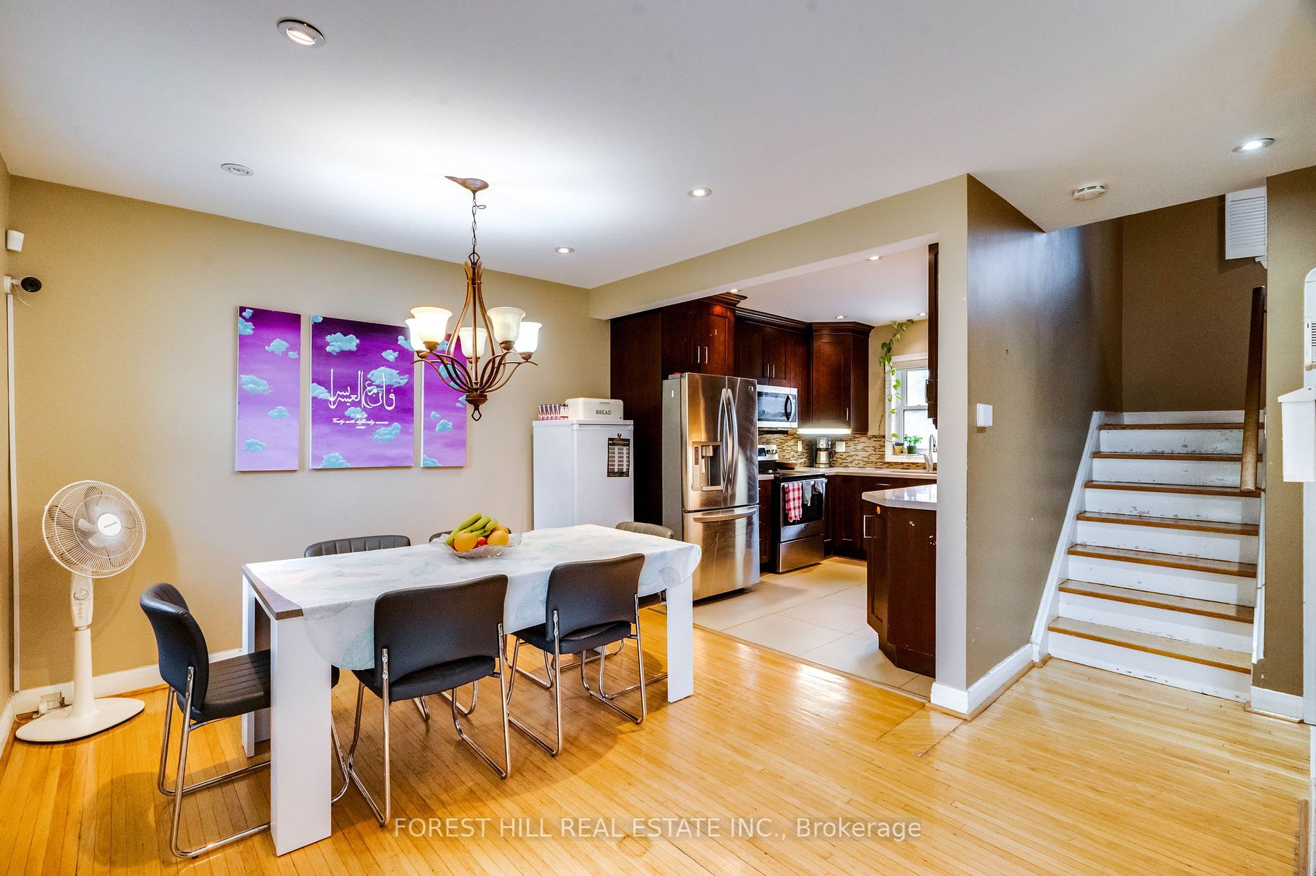 12 Glen Agar Drive