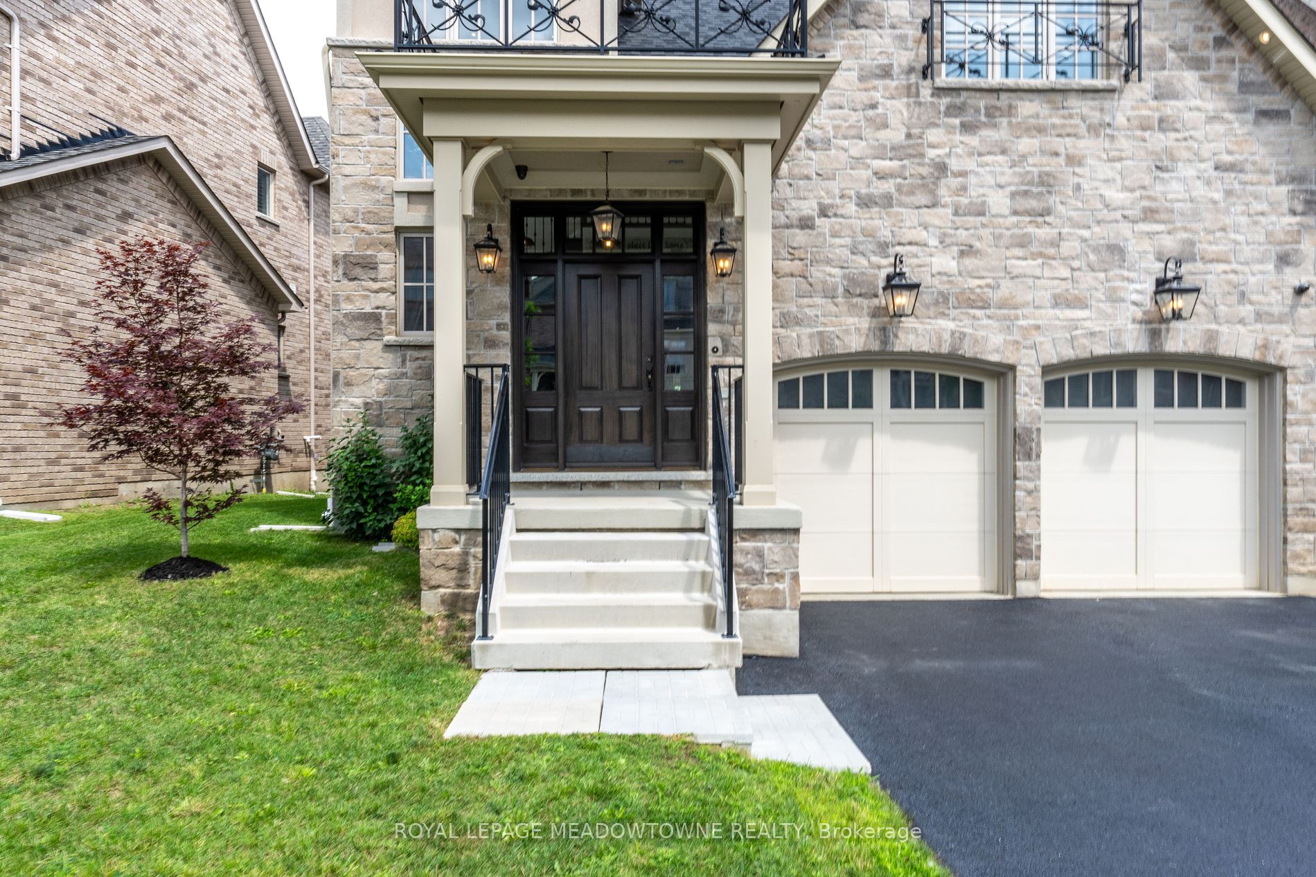 37 West Branch Drive