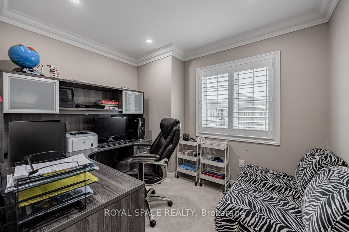 21 Belgium Crescent