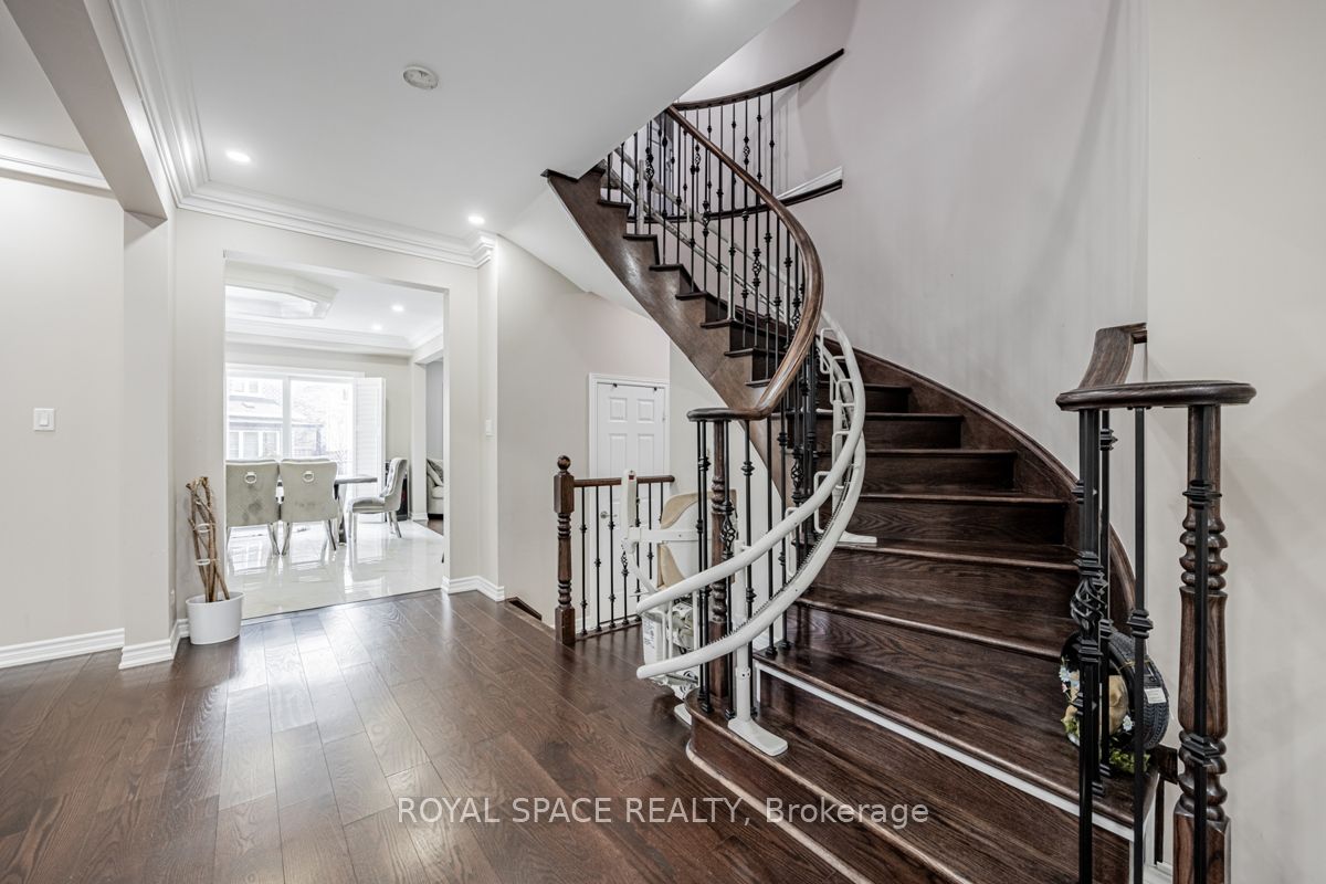 21 Belgium Crescent