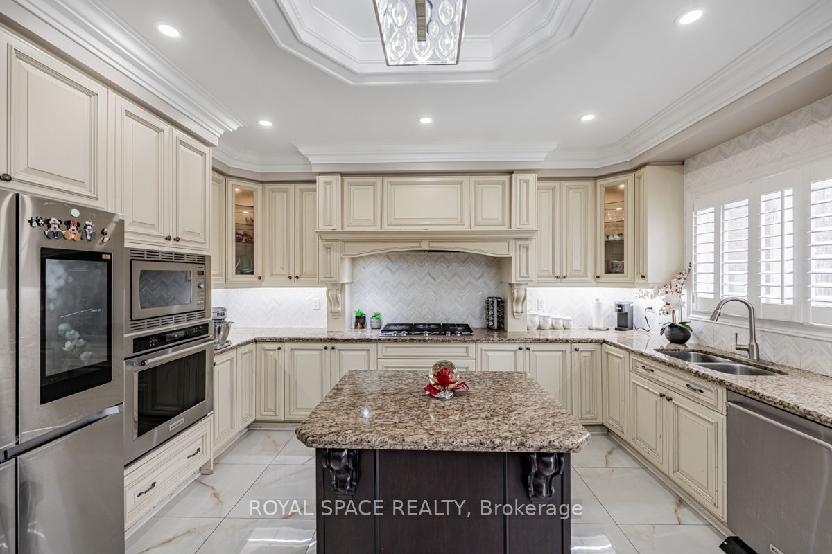 21 Belgium Crescent