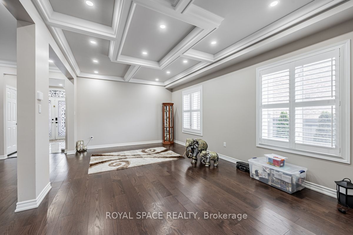 21 Belgium Crescent