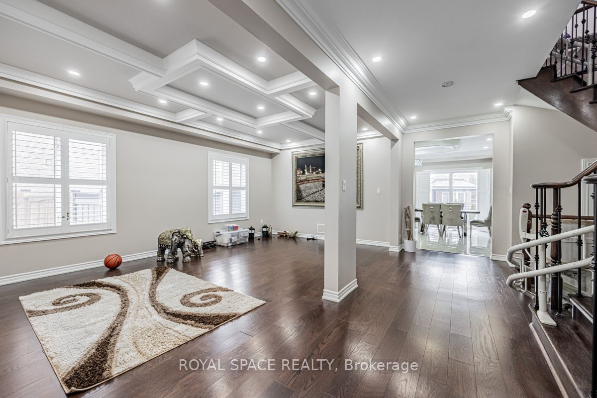 21 Belgium Crescent
