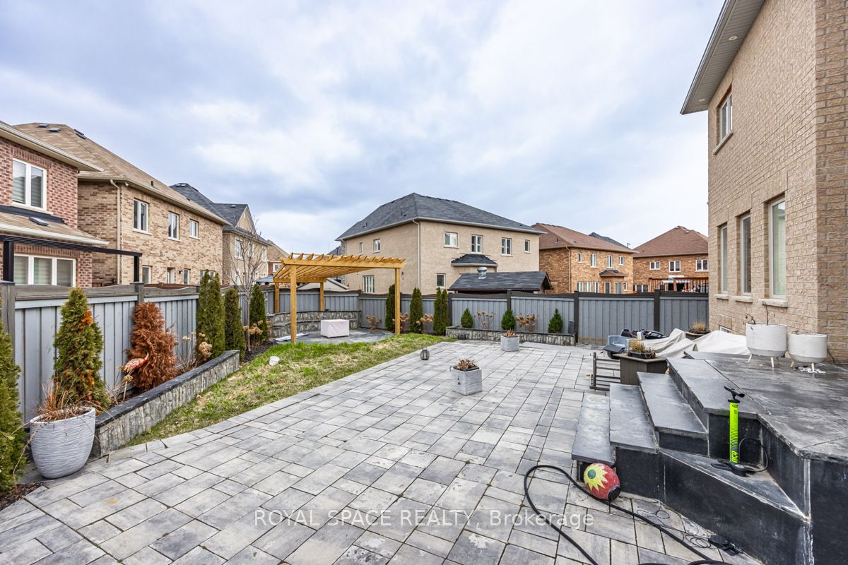 21 Belgium Crescent