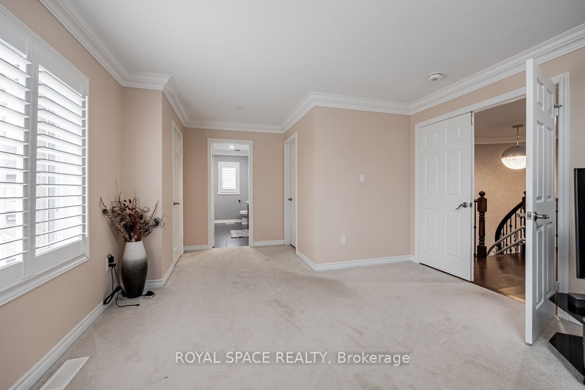 21 Belgium Crescent