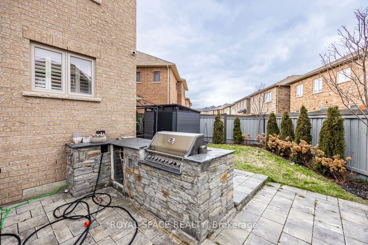 21 Belgium Crescent
