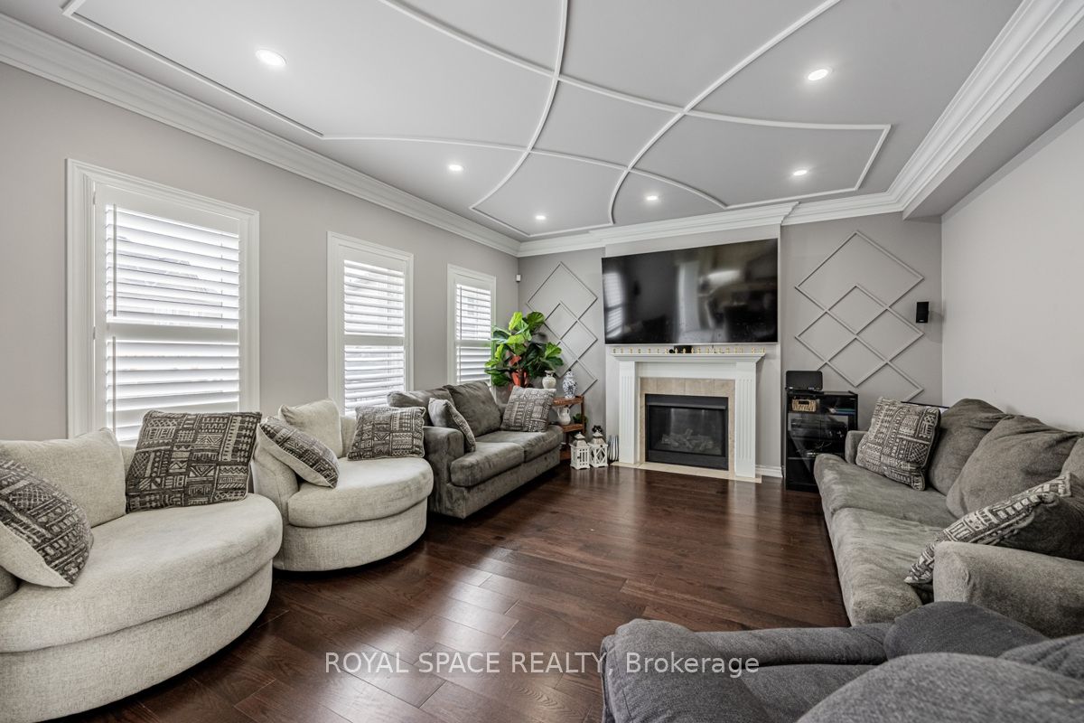 21 Belgium Crescent