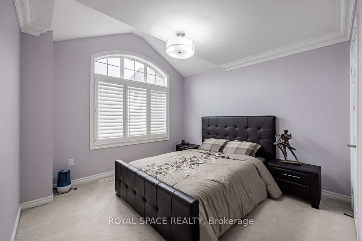 21 Belgium Crescent