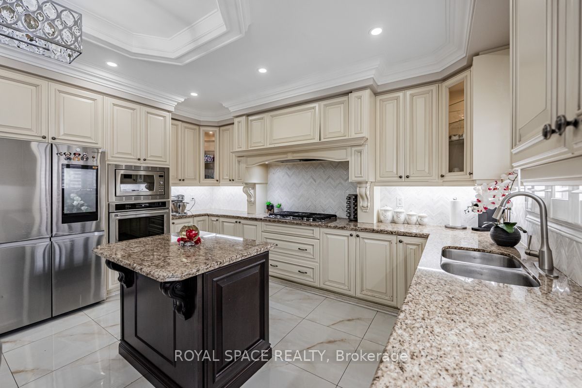 21 Belgium Crescent