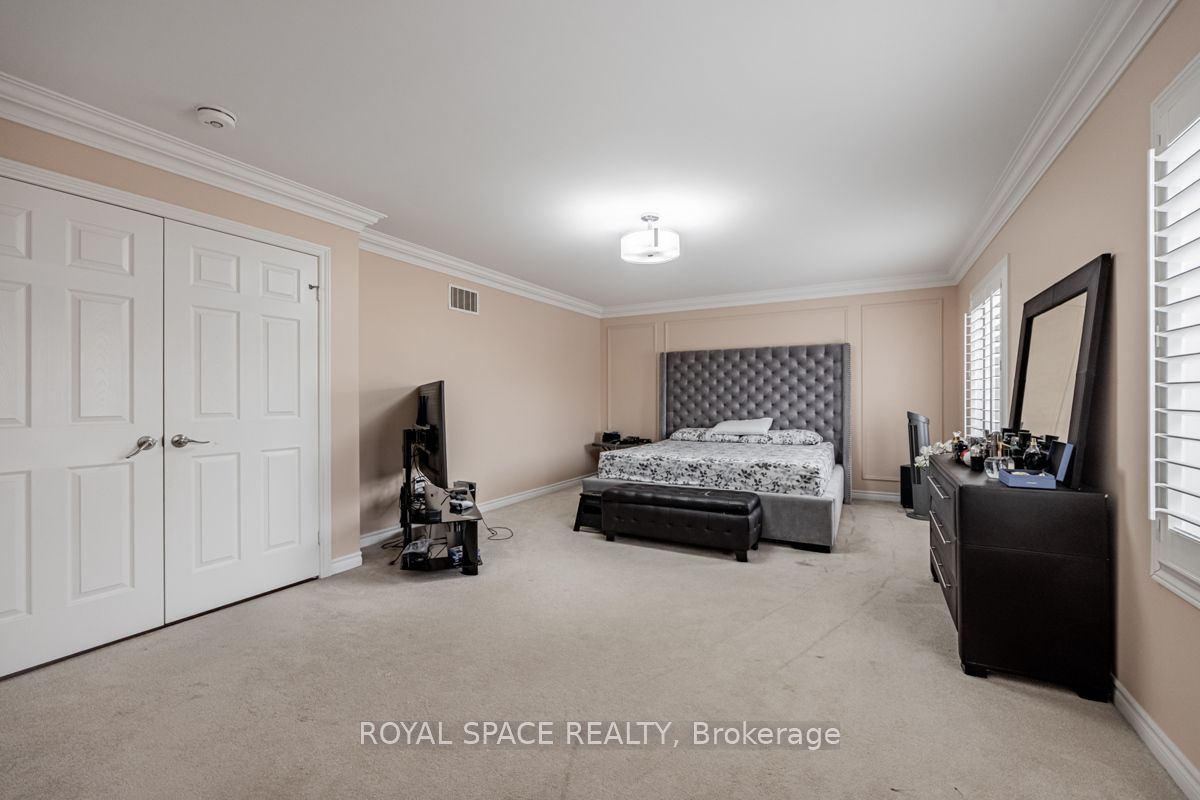 21 Belgium Crescent