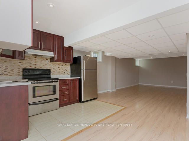960 Philbrook Drive #Lower