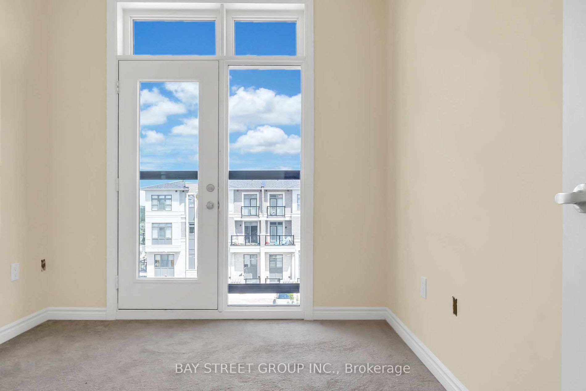 10 Halliford Pl, #313