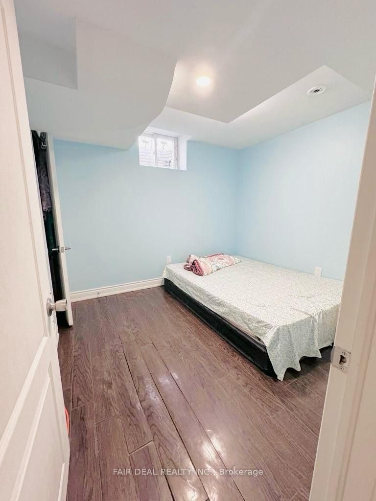30 Rodwell Crt